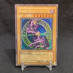 Konami Yu-Gi-Oh! TCG Dark Magician SDY-006 Starter Deck Yugi Ultra Rare EN - Image 1