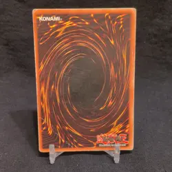 Konami Yu-Gi-Oh! TCG Dark Magician SDY-006 Starter Deck Yugi Ultra Rare EN - Image 2