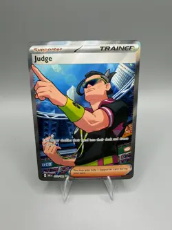 Judge SV10: Destined Rivals - Pokemon NM 222/182 card Supporter Trainer Full Art - Image 1