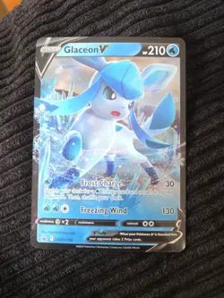 Glaceon V SWSH196 SWSH: Sword & Shield Promo Cards Holo - Image 1