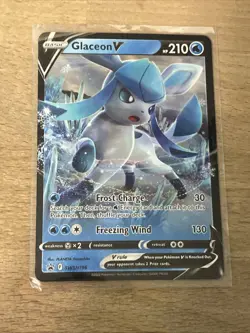 Pokemon TCG Glaceon V SWSH Black Star Promos SWSH196 Holo Promo - Image 1
