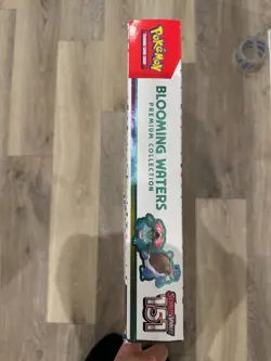 Pokemon TCG: 151 Blooming Waters Premium Collection - Box damaged - Image 5
