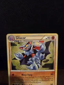 Pokemon TCG Gliscor 4/90 Holo Rare HGSS Undaunted 🌟Holo Bleed🌟 - Image 2