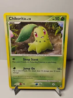 Chikorita [77/123] {Mysterious Treasures} Pokemon 2007 - Image 2