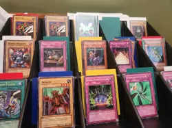 Vintage Yu-Gi-Oh! Cards 211 Cards Unlimited AND 1st ed MP- READ DESCRIPTION - Image 1