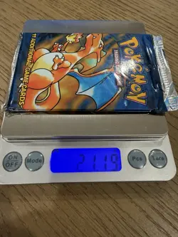 HEAVY - 1999 Pokemon Base Set Unlimited Booster Pack Charizard Art WOTC SEALED - Image 3