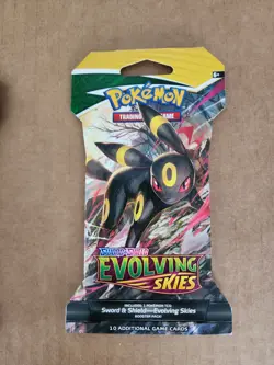 Pokemon TCG Sword & Shield Evolving Skies Sleeved Booster Pack X2 Rayqu, Umbreon 820650808777 - Image 1
