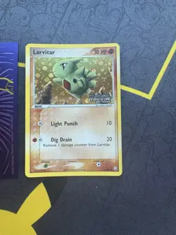 Pokemon Larvitar 63/109 Team Rocket Returns Reverse Holo Rare 010💎NM LP +💎 - Image 1