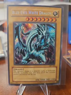 Yugioh Blue-Eyes White Dragon BPT-009 Secret Rare UnPlayed - Image 1