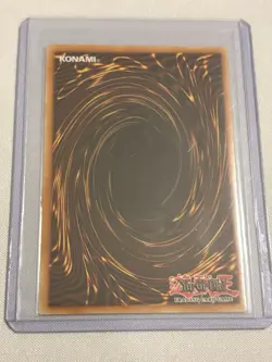 T.G. Hyper Librarian (Platinum Secret Rare) Platinum Secret Rare RA02-EN027 1st - Image 2