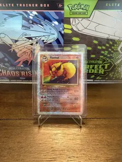 Flareon 10/110 Legendary Collection 2002 Reverse Holo Vintage Pokemon Card - Image 1