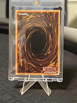 YuGiOh Konami MRD-071 1st Edition Super Rare Kuriboh WAVY NO PLAY (MINT) - Image 2