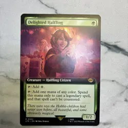 Delighted Halfling (Extended Art) Universes Beyond: Lord of the Rings Regular - Image 1