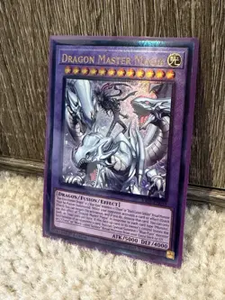 Yu-Gi-Oh! Dragon Master Magia 1st Edition Prismatic Ultimate Rare - Image 2