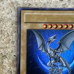 Konami Yu-Gi-Oh! TCG Blue-Eyes White Dragon YAP1-EN001 Ultra Rare Holo - Image 2