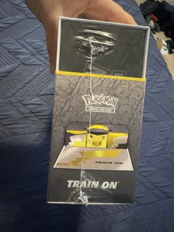 Pokemon TCG: Celebrations Ultra-Premium Collection Box (2021) 820650829147 - Image 4