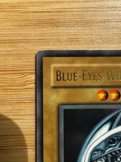 Blue-Eyes White Dragon SDK-001 Unlimited Holo Yu-Gi-Oh LP - Image 3