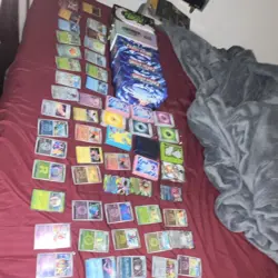 The Pokemon Company Pokemon TCG Lot - Foil V/VMAX/VSTAR, SWSH, BULK OF POKEMON - Image 1