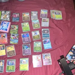 The Pokemon Company Pokemon TCG Lot - Foil V/VMAX/VSTAR, SWSH, BULK OF POKEMON - Image 4