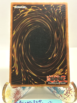 YuGiOh! Blue Eyes White Dragon SDK-001 Unlimited Ultra Rare Holo Bleed LP #2 - Image 3