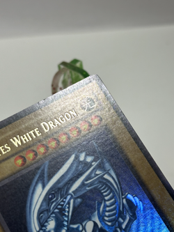 YuGiOh! Blue Eyes White Dragon SDK-001 Unlimited Ultra Rare Holo Bleed LP #2 - Image 5