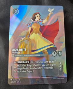 Snow White - Fair-Hearted Enchanted - Shimmering Skies Disney Lorcana - 220/204 - Image 1