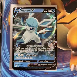 Glaceon V 040/203 Evolving Skies Pokemon NM - Image 1