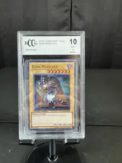Konami Dark Magician LC01-EN005 Ultra Rare BCCG 10 Legendary Collection - Image 1