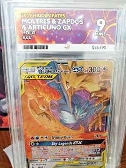 2019 POKEMON SUN & MOON HIDDEN FATES #44 MOLTRES & ZAPDOS & ARTICUNO GX ACE 9 - Image 1