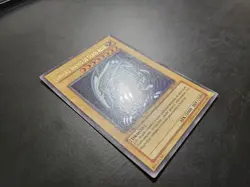 YuGiOh Blue-Eyes White Dragon DIK-P001 Ultra Rare 1st Edition Portuguese - Image 2