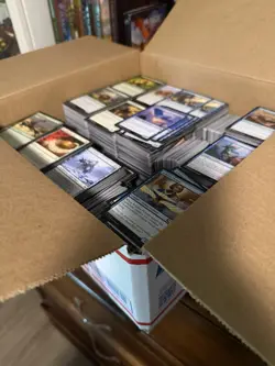 17 lbs Magic: The Gathering Bulk Cards – Unsorted Commons & Uncommons (2019+ Set - Image 4