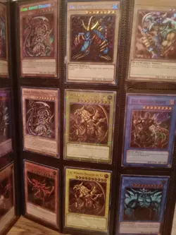 Yu-Gi-Oh! Binder Collection All Holo Blue Eyes Red Eyes Dark Magician - Image 4