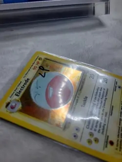 Pokemon TCG Electrode Jungle 2/64 Holo Unlimited Holo Rare Light Play - Image 2