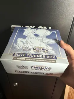 Pokemon TCG Sword & Shield Chilling Reign Elite Trainer Box Sealed Ice Rider - Image 1