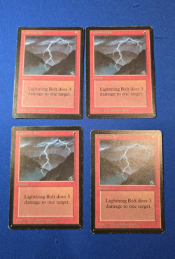 4x Beta Lightning Bolt MTG - Image 1