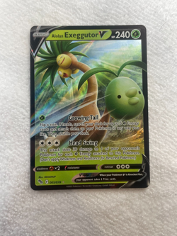 Alolan Exeggutor V 005/078 Pokemon GO Holo - Image 1