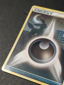 Pokemon Darkness Energy Basic 121/123 Heartgold & Soulsilver Regular NON HOLO - Image 2