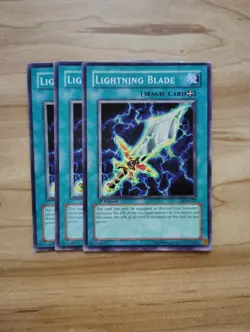 Yu-Gi-Oh - Lightning Blade 3X - Full Playset - Image 1