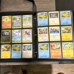 Pokemon TCG: 570 Card Holo, Reverse Holo, Baby Shiny Lot - Image 2