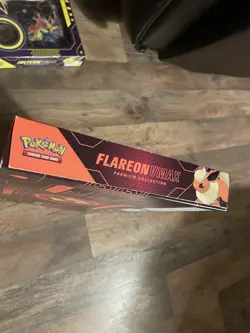 Pokemon TCG: Flareon VMAX Premium Collection Box Factory Sealed SHIPS SAME DAY - Image 4