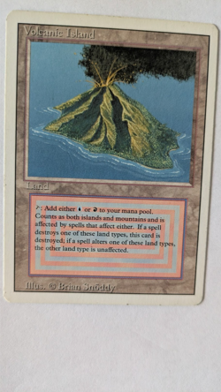 Volcanic Island Revised MTG VG Free shipping with tracking 3 - Image 1
