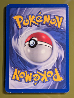 Pokemon TCG Pidgeotto 28/130 Base Set 2 Rare small crease - Image 2