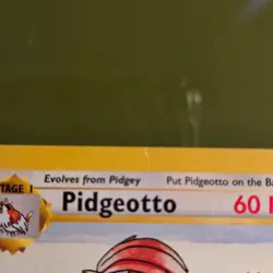 Pokemon TCG Pidgeotto 28/130 Base Set 2 Rare small crease - Image 3