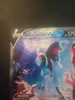 Pokemon TCG Lumineon V 156/172 Alternate Art Brilliant Stars Moderate Play - Image 3