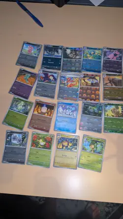 White Flare/Black Bolt pokeball lot - 19 cards - Image 1