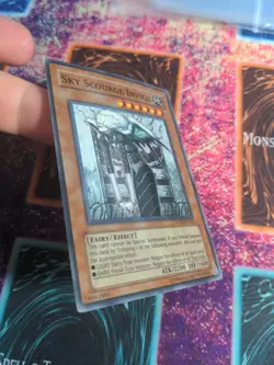 Yu-Gi-Oh! Sky Scourge Invicil FOTB-EN023 Unlimited Super Rare LP/MP - Image 2
