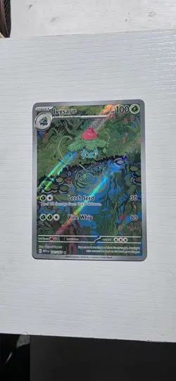 Pokemon TCG Ivysaur Scarlet Violet-151 Holo Card 167/165 Illustration Rare - Image 1