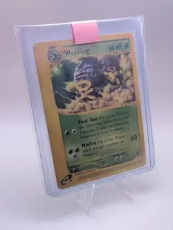 Weezing - 70/165 Regular Rare English Expedition Pokemon Card MP - Image 3