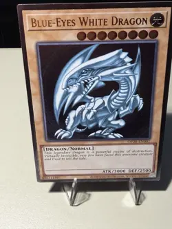Yu-Gi-Oh Blue-Eyes White Dragon OP28-EN001 Ultimate Rare - Image 2