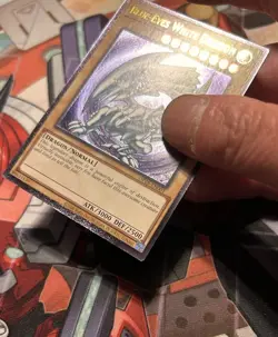 Blue-Eyes White Dragon OP28-EN001 OTS Tournament Pack 28 Unlimited ULT Rare - Image 5